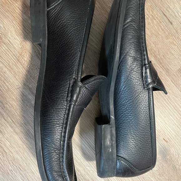 Salvatore Ferragamo black leather loafer main image 5